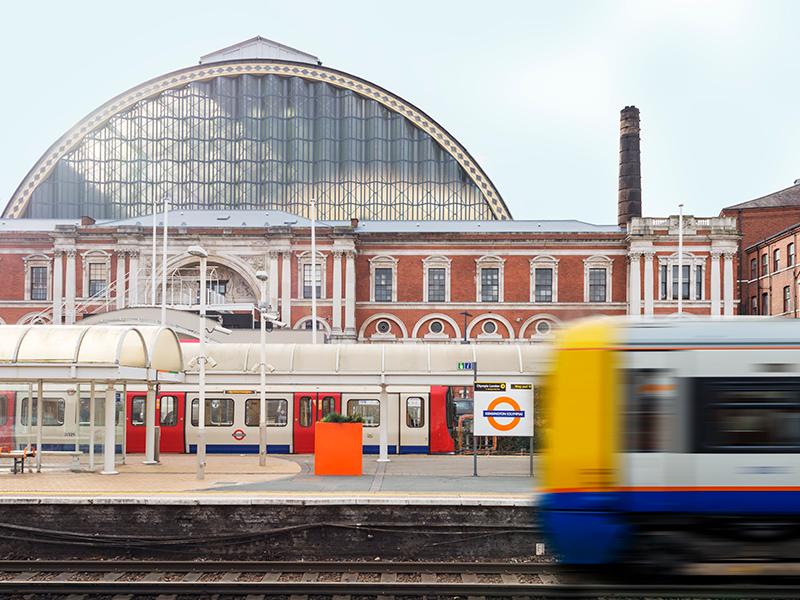 Kensington Olympia station